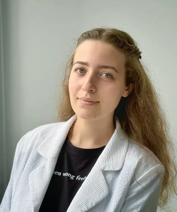 Полина — преподаватель английского в English Up